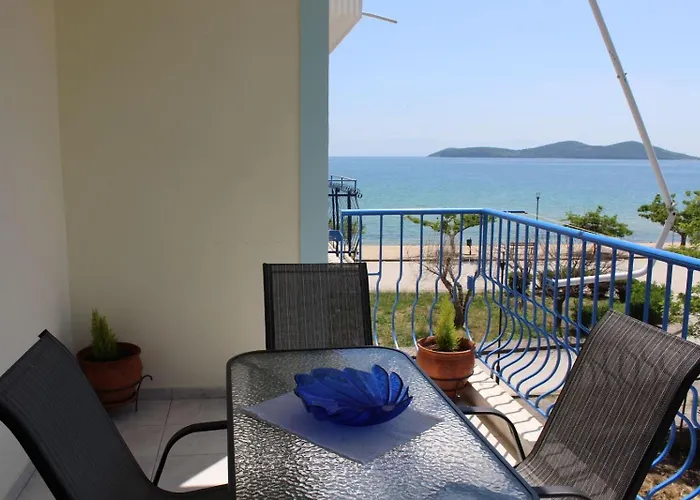 Apartament Analev Néa Péramos