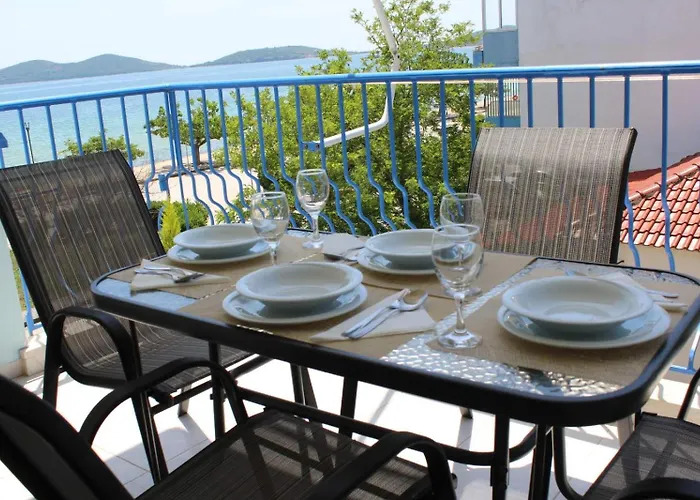 Apartament Analev *